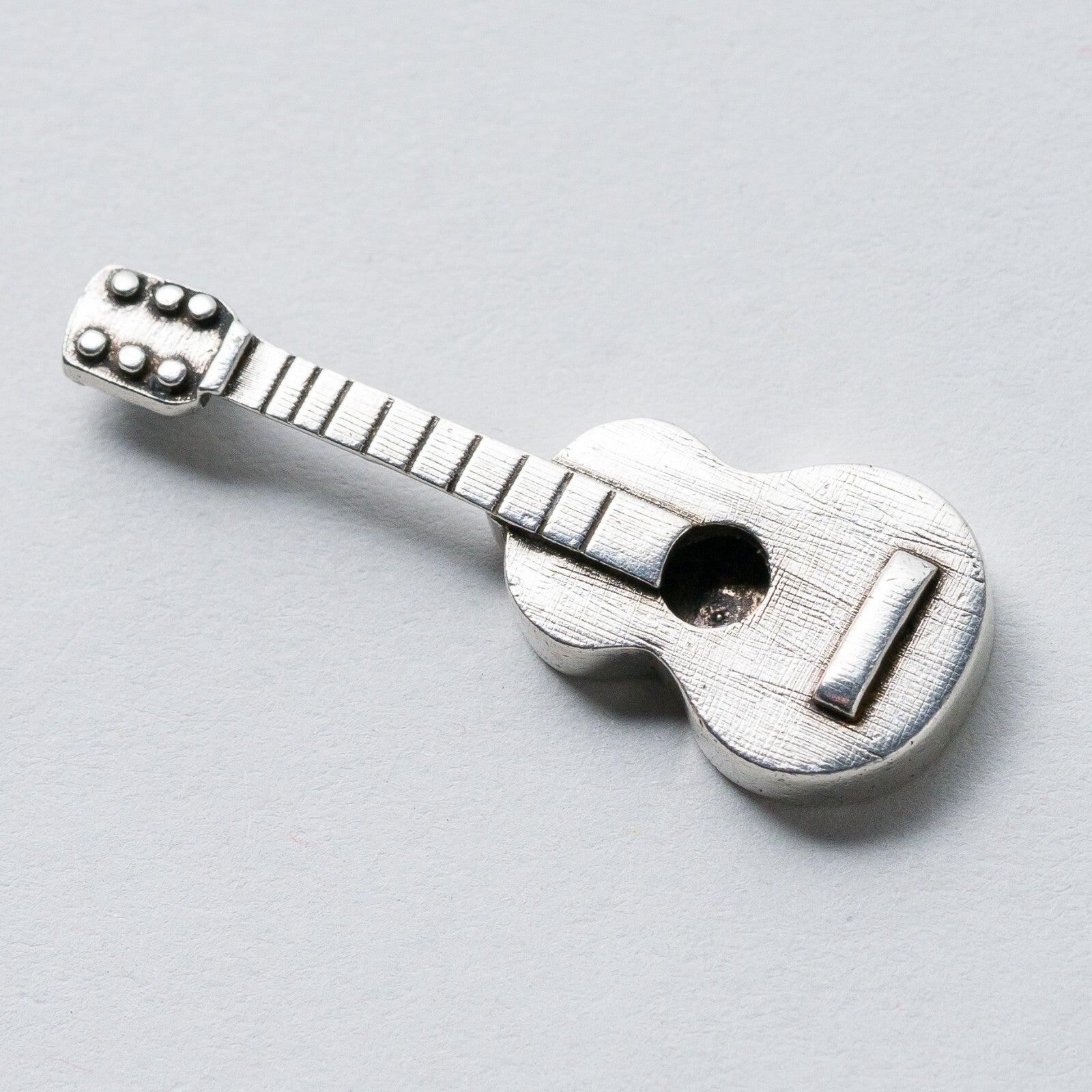 Silber Gitarre 3,6 cm 3,2 g1