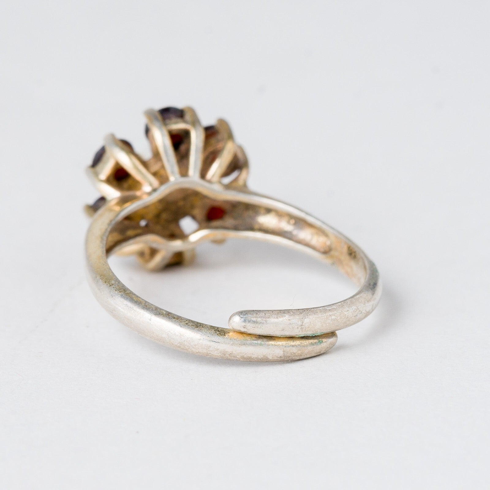 Silber Ring 835 Perle und Rote Steine Größe flexibel ca. 55 3,3 g3
