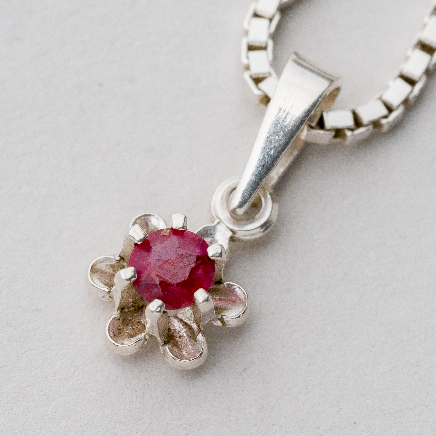 Venezianerkette 1,3 mm Anhänger roter Stein 925er Silber 4,38 g 42 cm2