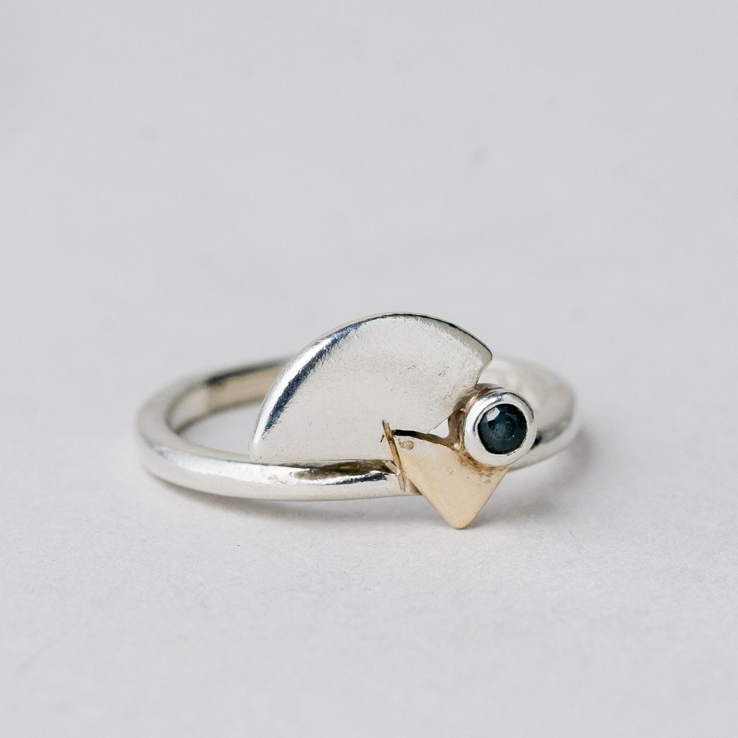 Silber Ring 835 Blauer Stein Größe 49 (15,6 mm Ø) 2,17 g5