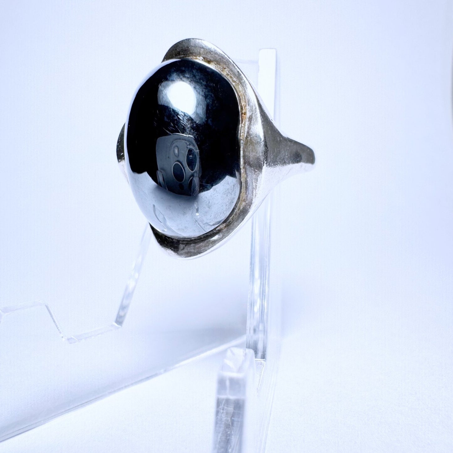 Ring 835er Silber Größe 53 mit grauem Cabochon 7,88g0