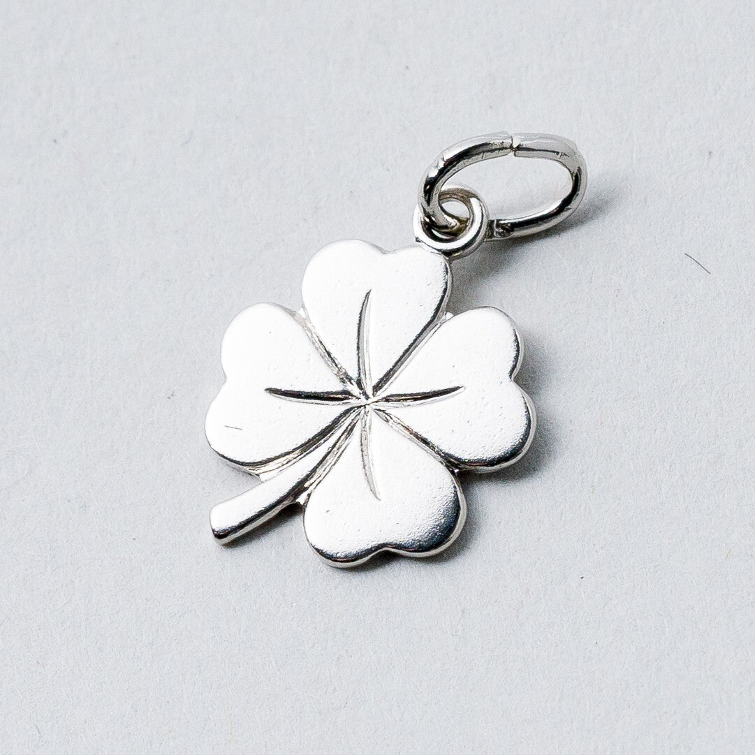 Anhänger 835 Silber Kleeblatt 1,7 cm 0,64 g0