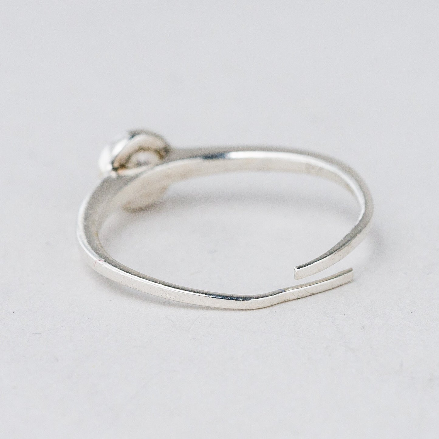 Ring 925 Silber Weißer Stein Größe flexibel ca. 57 1,4 g2