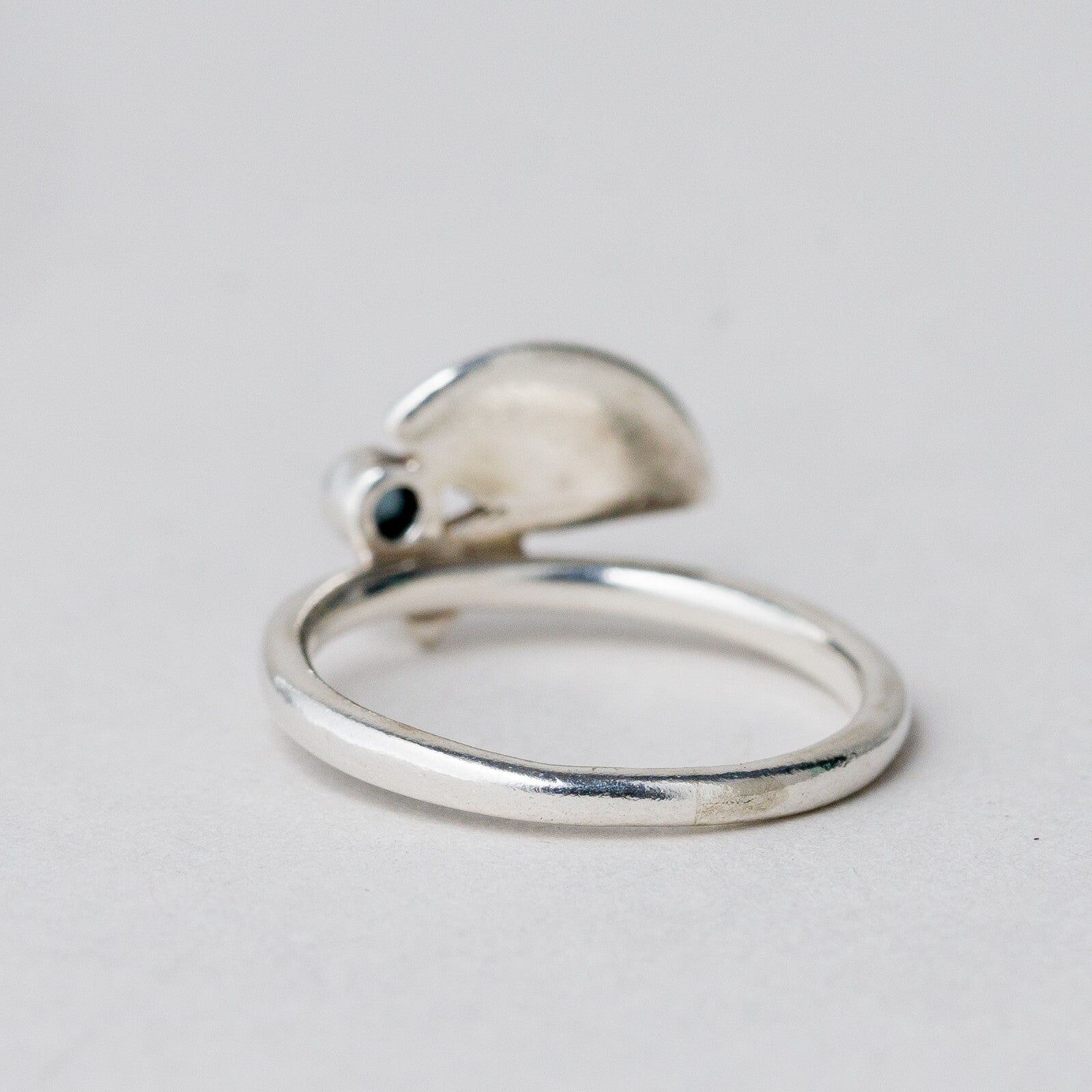Silber Ring 835 Blauer Stein Größe 49 (15,6 mm Ø) 2,17 g2