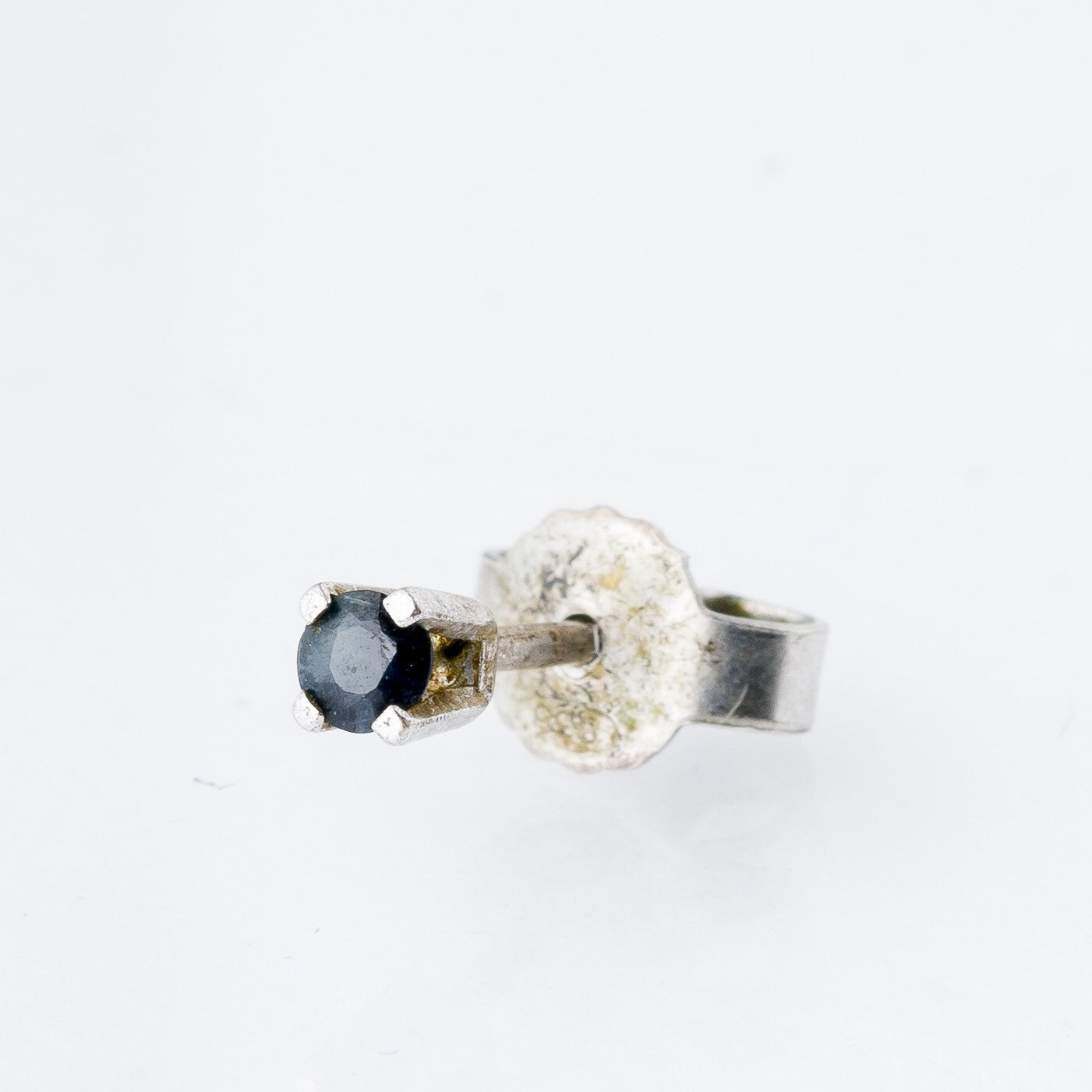 Einzelner Ohrring Ohrstecker Schwarzer Stein Silber 0,35 g4