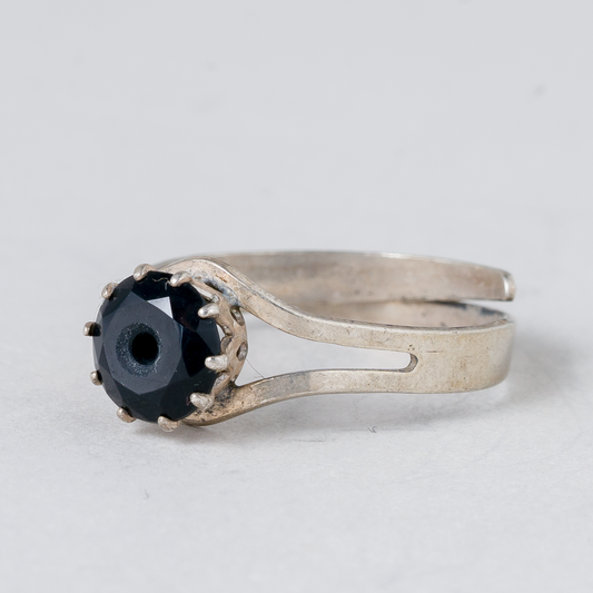 Ring Schwarzer Stein 800er Silber 1,56 g Größe flexibel0
