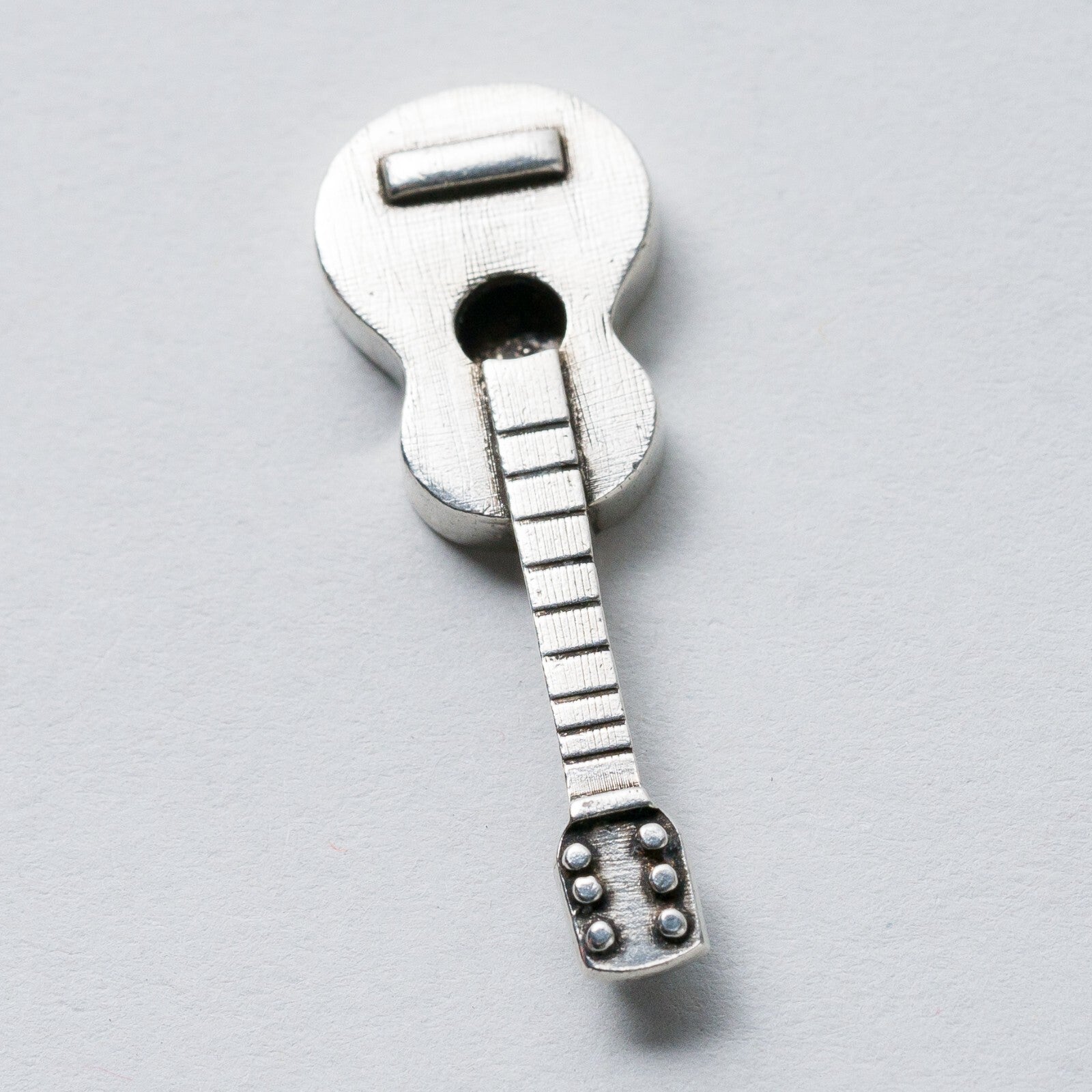 Silber Gitarre 3,6 cm 3,2 g2