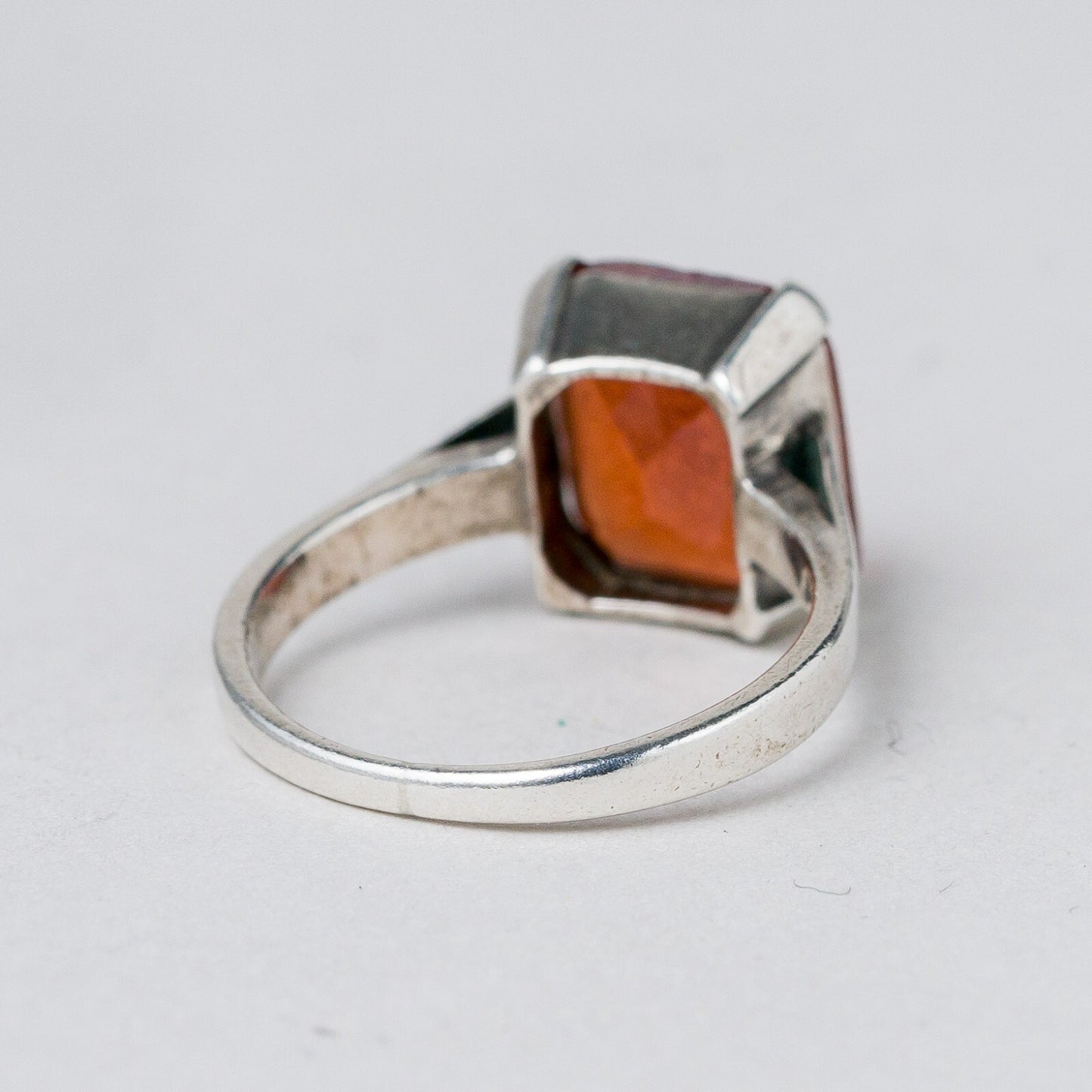 Silber Ring 830 Roter Stein Größe 51 (16,2 mm Ø) 3,44 g3