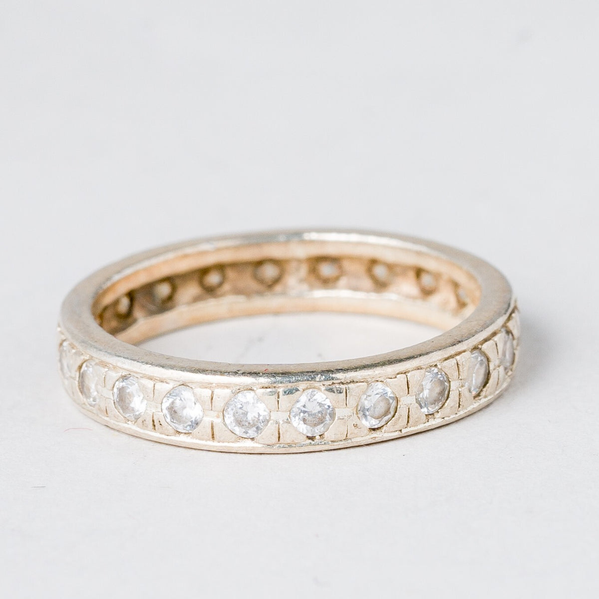 Silber Ring 925 Weiße Steine Größe 50 (15,9 mm Ø) 2,43 g4