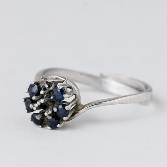 Ring Schwarze Steine 1,67 g 835er Silber Größe flexibel ca. 550