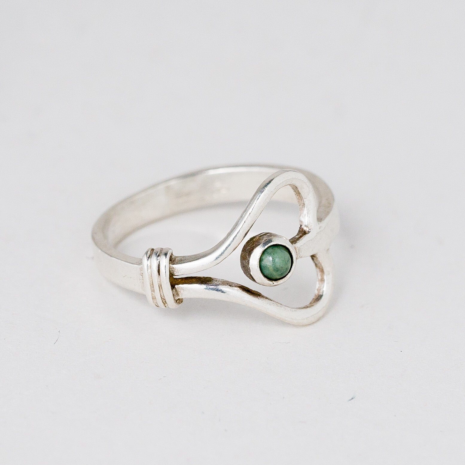 Silber Ring 52 (16,5 mm Ø) Grüner Stein 2,16 g1