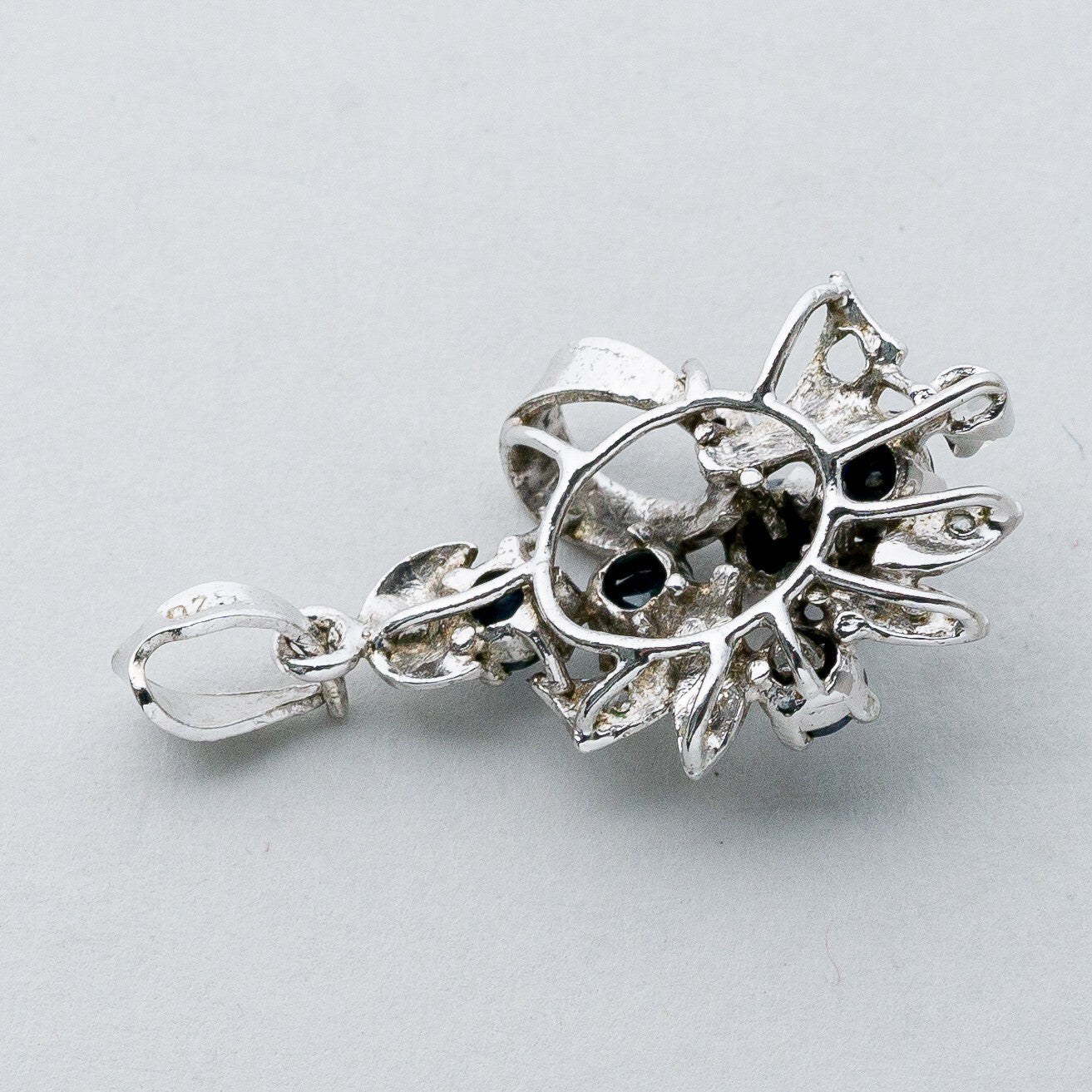 Silber Anhänger Kettenanhänger 925 Schwarze Steine 2,45 g5