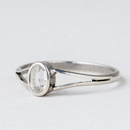 Silber Ring 925 Weißer Stein Größe 59 (18,8 mm Ø) 1,68 g0