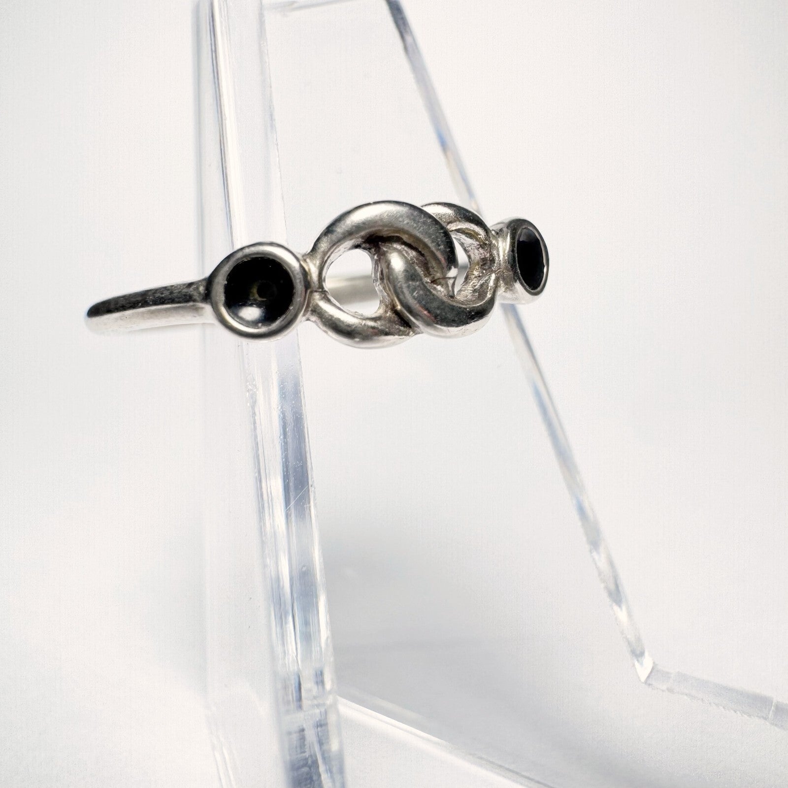Ring  Silber Größe 53 mit schwarzer Emaille  1,28g1