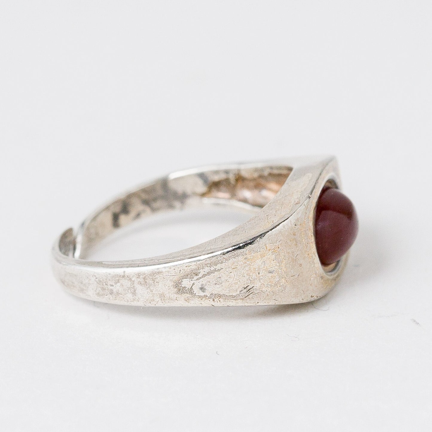 Silber Ring 835 Roter Stein Größe flexibel ca. 54 4,52 g4